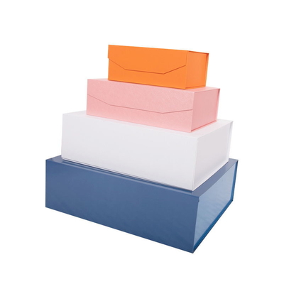 Indústria de Caixas de Impressão e Embalagem Experimenta Caixas de Presente de Cartão Dobrável Colorido com Design Personalizável