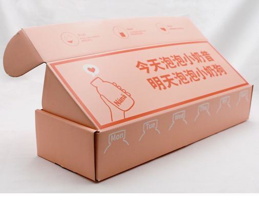 O encarregado do envio da correspondência ondulado cor-de-rosa feito sob encomenda encaixota a folha de ouro da laminação de Matt com logotipo