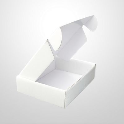 O encarregado do envio da correspondência branco liso corrugou a expedição rápida dobrável de empacotamento das caixas para o lenço dos presentes das sapatas